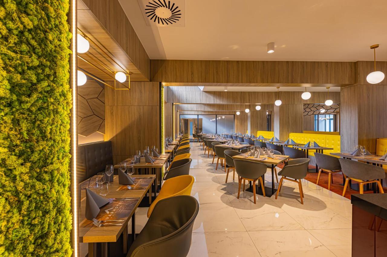 Avar Hotel 머트러푸레드 외부 사진