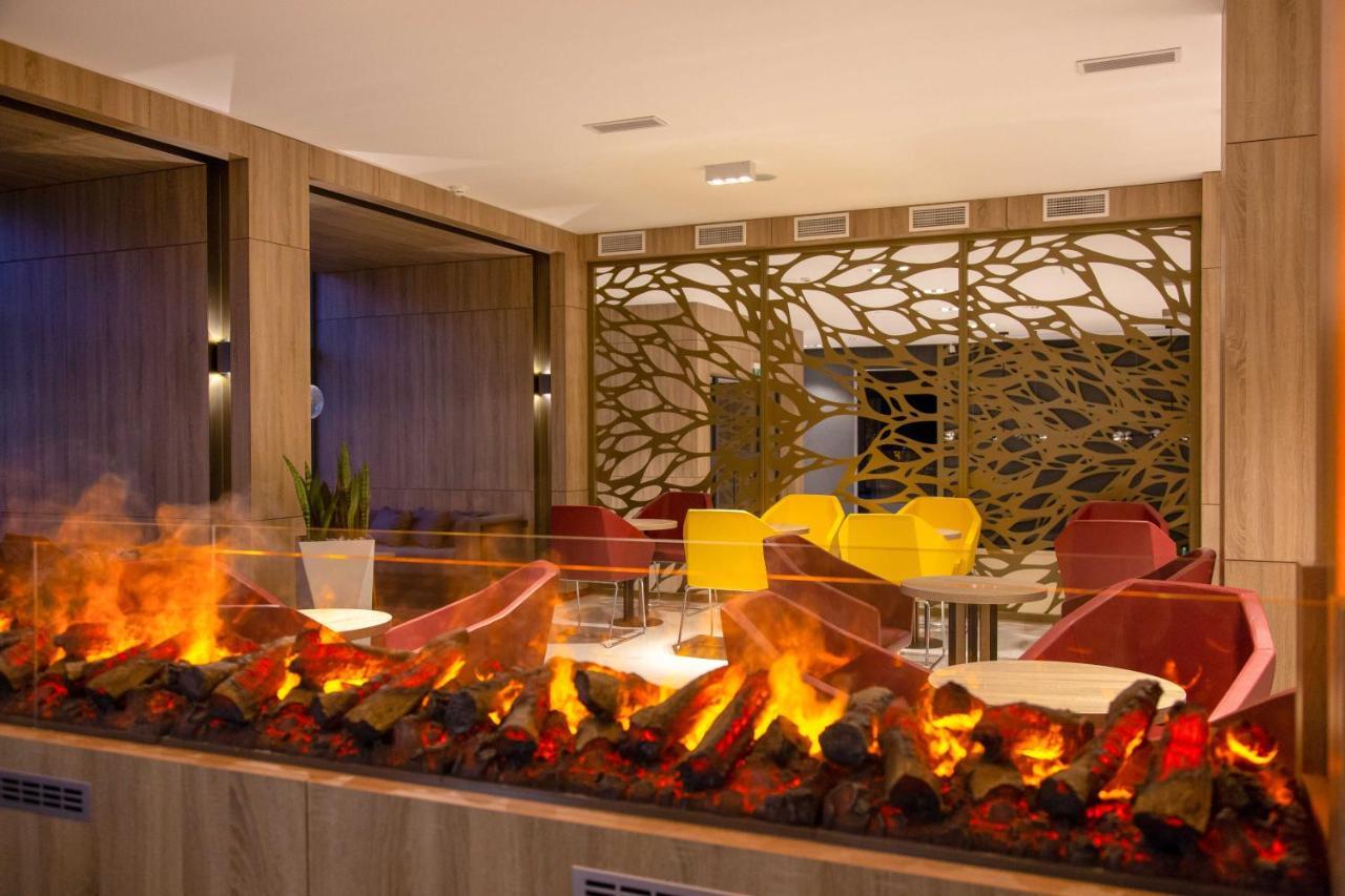 Avar Hotel 머트러푸레드 외부 사진